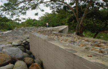 Muro de Contensión y gaviones